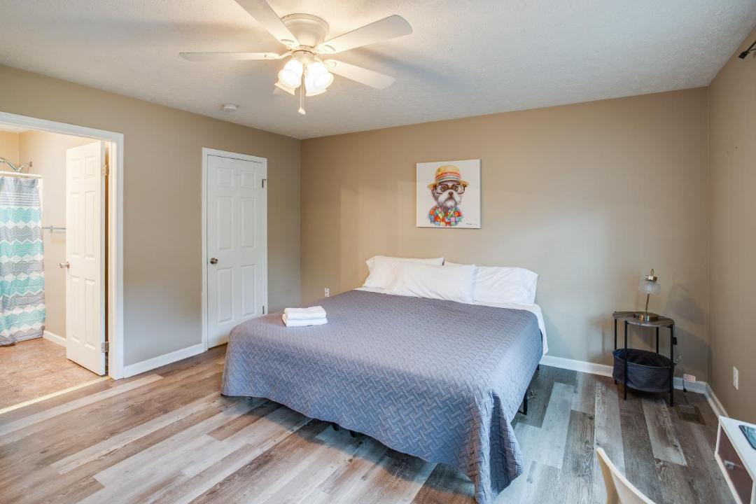 Photo of Bedroom in Gates-North Gates