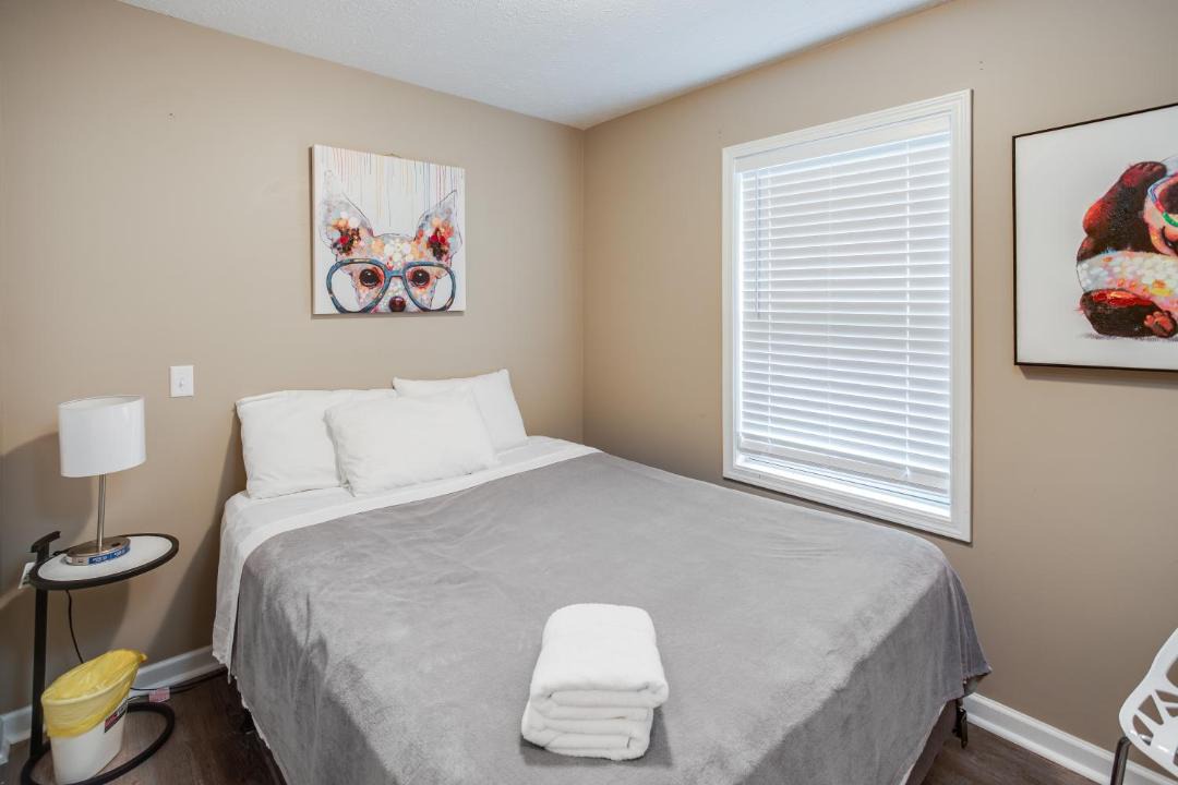 Photo of Bedroom in Gates-North Gates