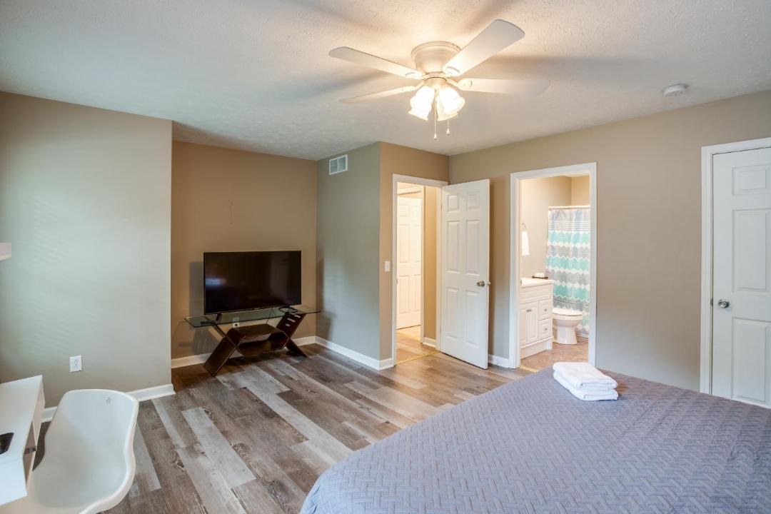 Photo of Bedroom in Gates-North Gates
