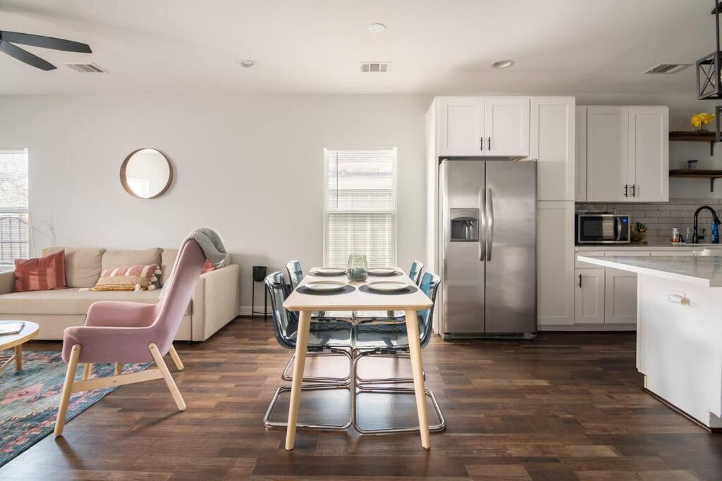 Photo of Livingroom in Greater East End