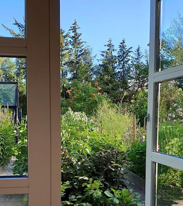 Photo of Others in Rude