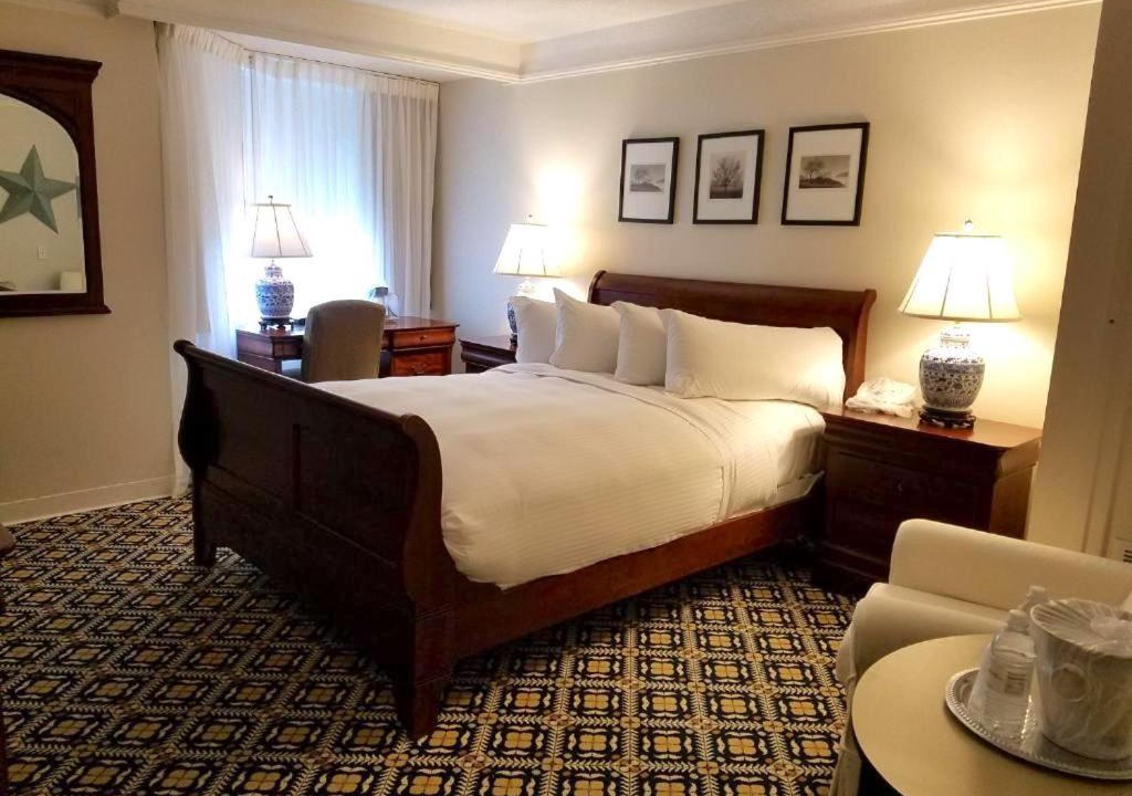 Photo of Bedroom in Simsbury Center