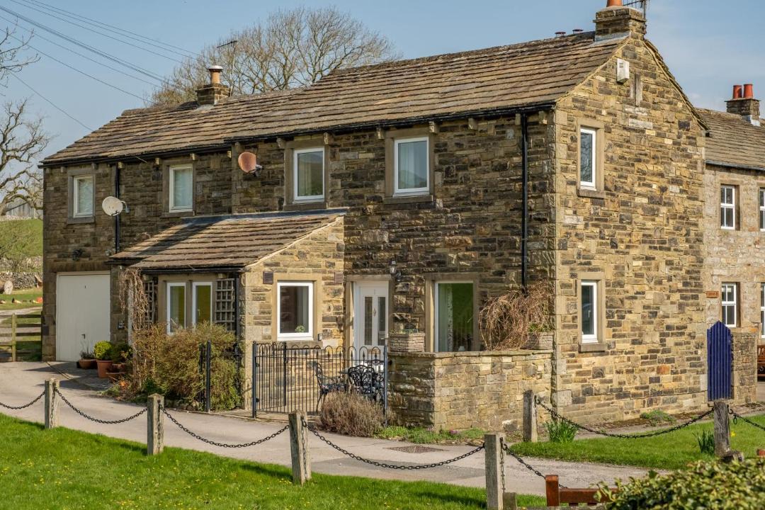 Photo of Buildings in Burnsall