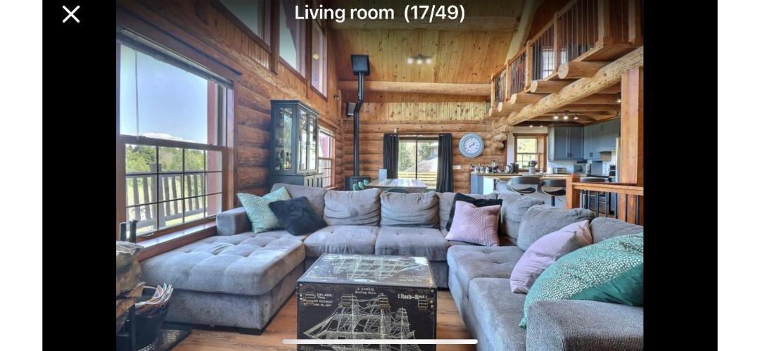 Photo of Livingroom in Saint-Hermenegilde