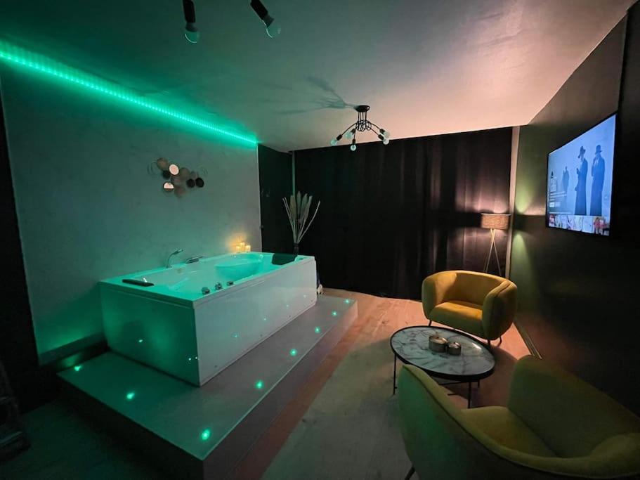 Photo of Others in Arras