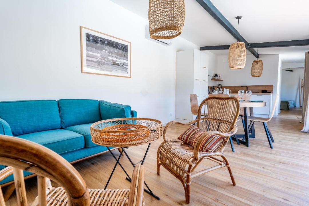 Photo of Livingroom in Suze-la-Rousse