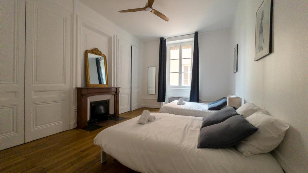 Photo of Bedroom in Carnot - Gailleton