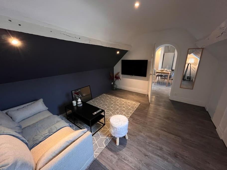 Photo of Livingroom in Vernon