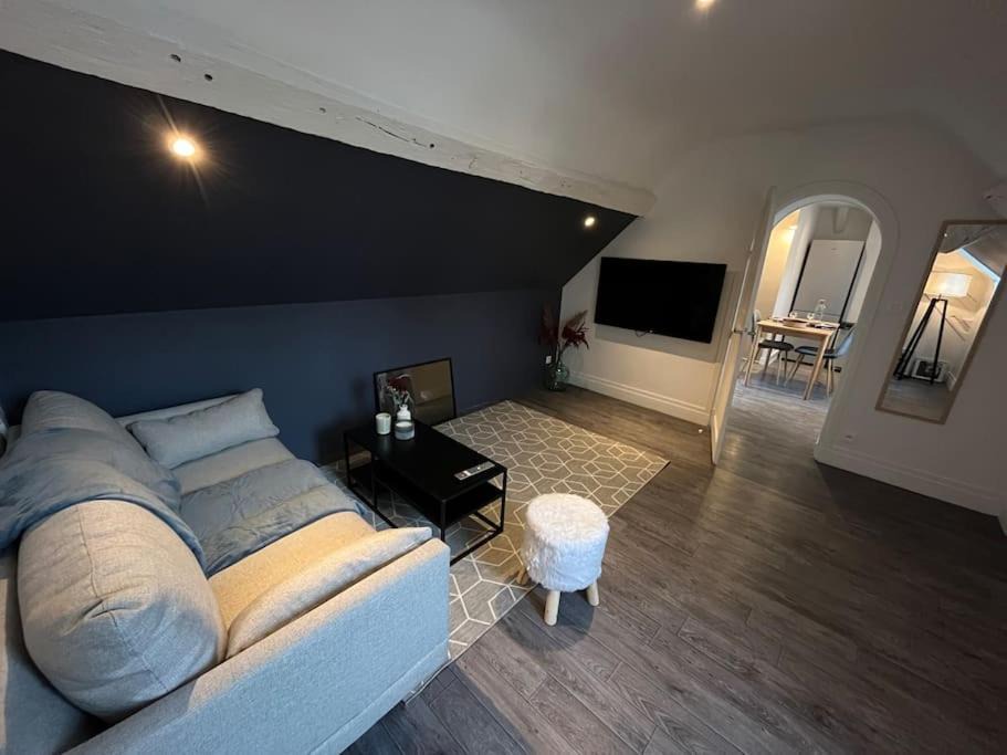 Photo of Livingroom in Vernon