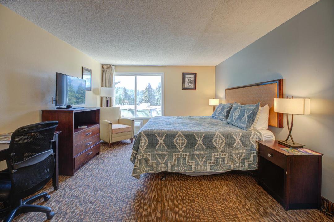 Photo of Bedroom in Cascade Locks