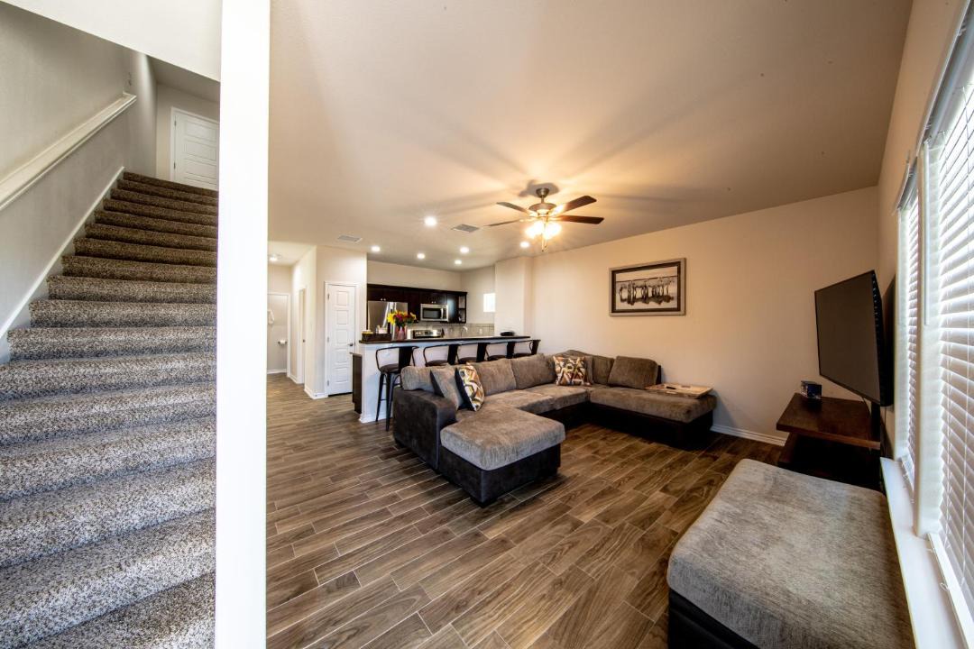 Photo of Livingroom in Canyon Lake