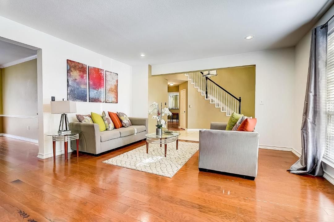 Photo of Livingroom in Rowlett
