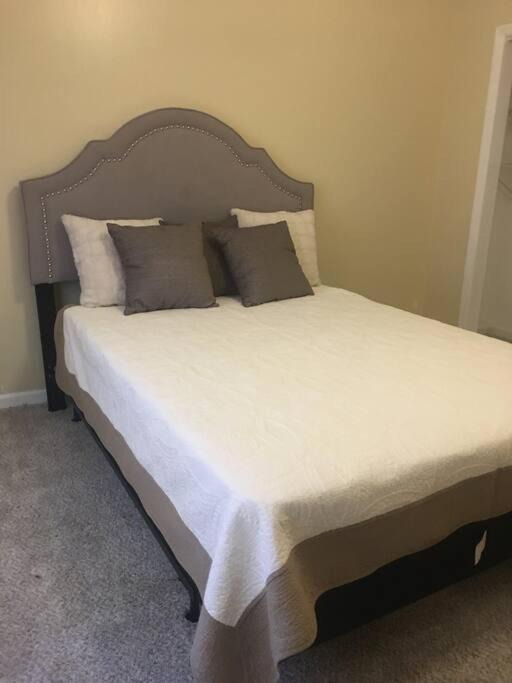 Photo of Bedroom in Tallahassee