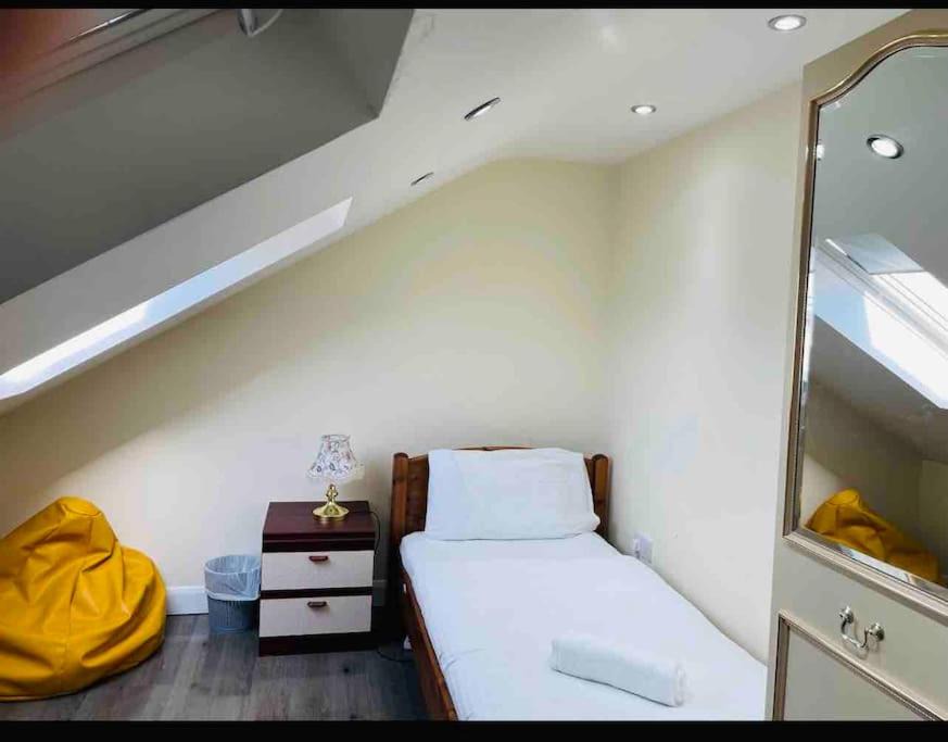 Photo of Bedroom in Dagenham