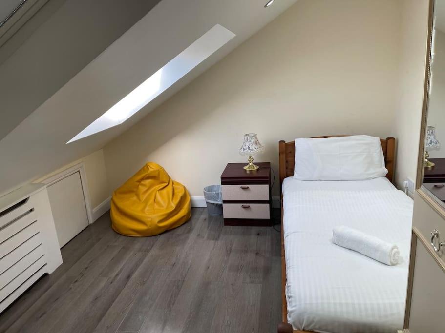 Photo of Bedroom in Dagenham