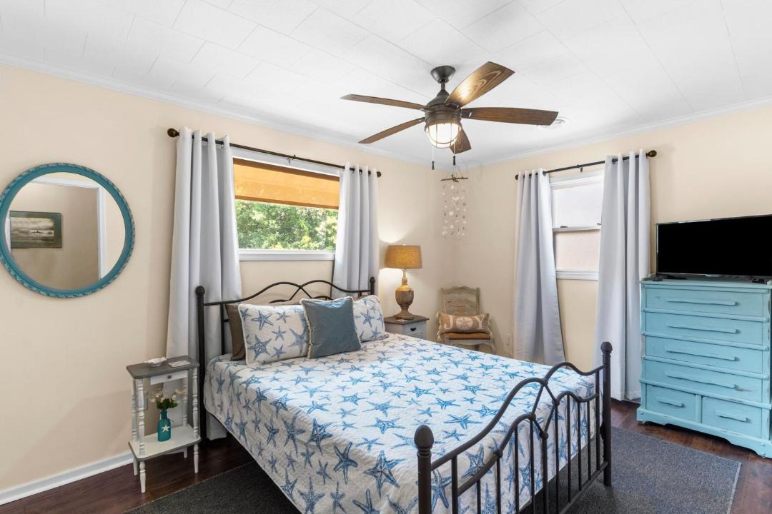 Photo of Bedroom in Ocean Isle Beach