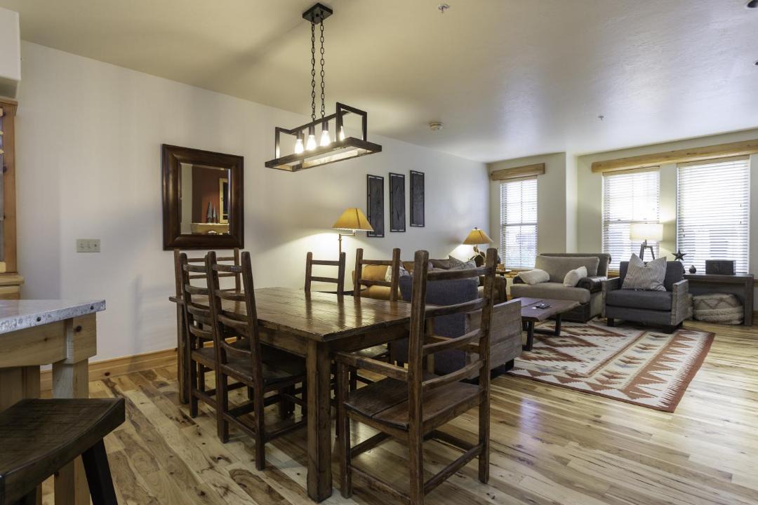 Photo of Livingroom in Deer Valley