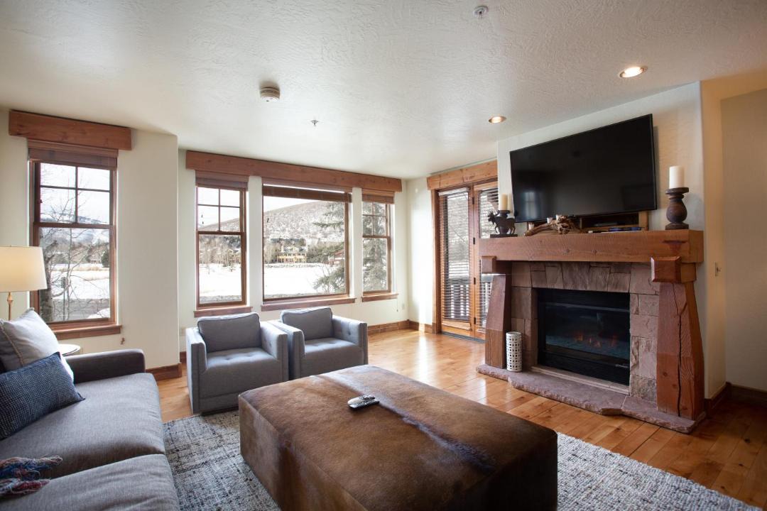 Photo of Livingroom in Deer Valley