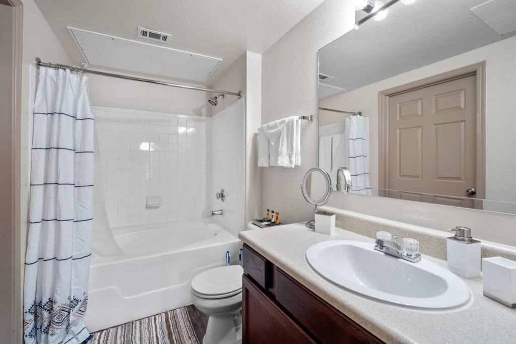 Photo of Bathroom in Downtown Oklahoma City