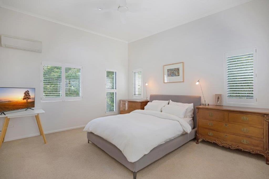 Photo of Bedroom in Marcus Beach