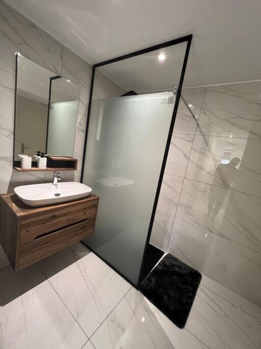 Photo of Bathroom in Blanzy