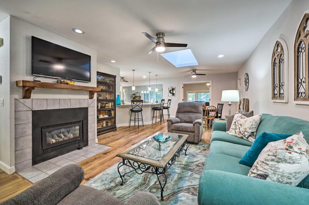 Photo of Livingroom in Bella Vista