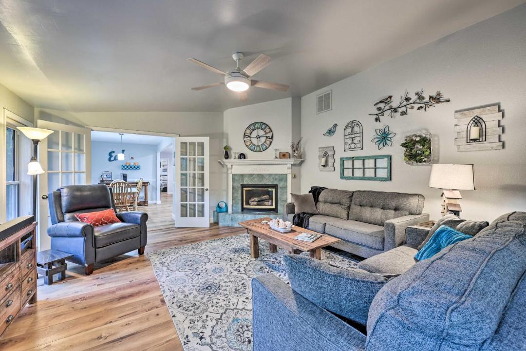 Photo of Livingroom in Bella Vista