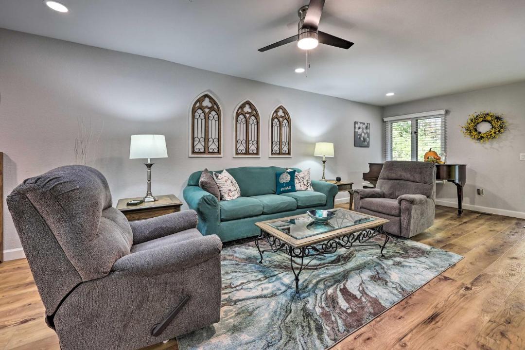Photo of Livingroom in Bella Vista