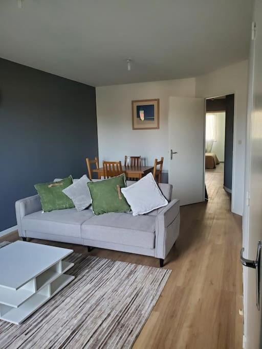 Photo of Livingroom in L'Isle-Jourdain