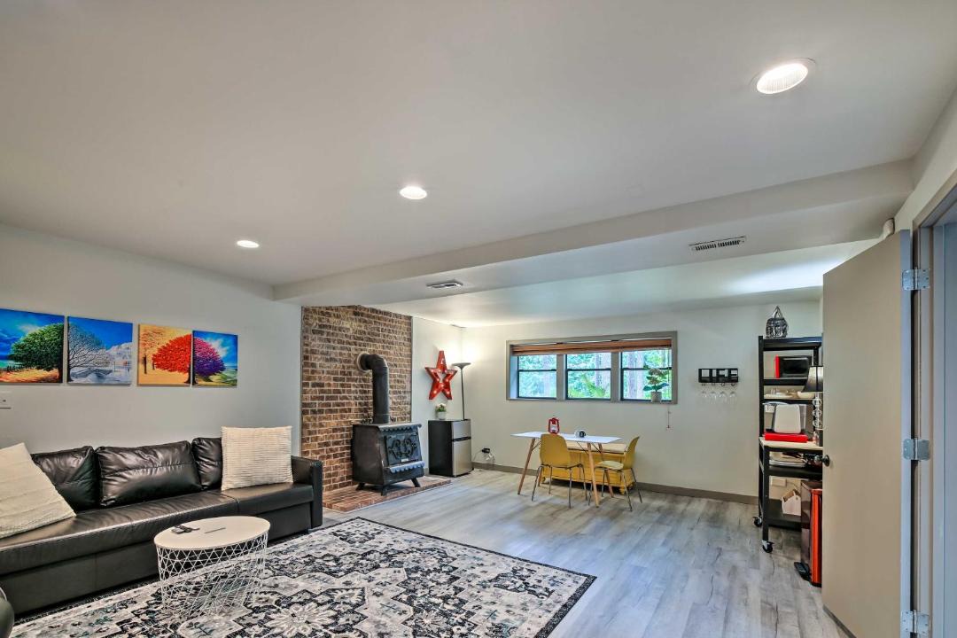 Photo of Livingroom in Mirrormont