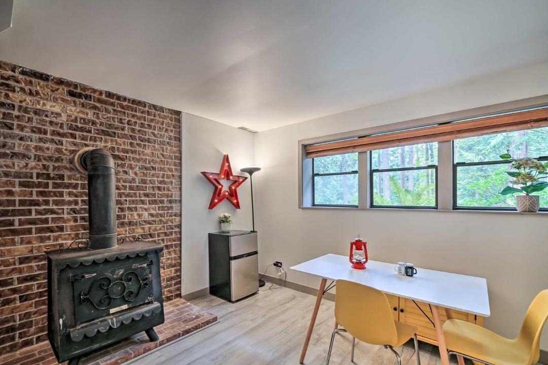 Photo of Others in Mirrormont