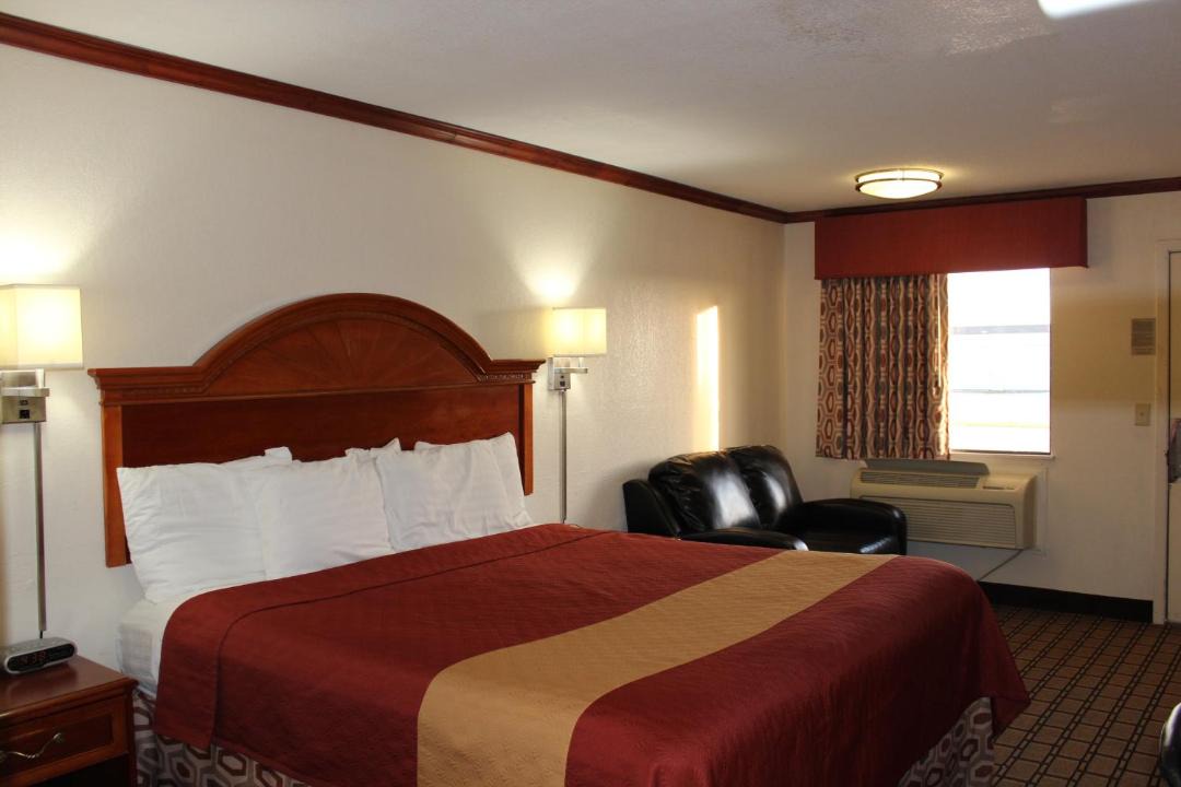 Photo of Bedroom in Sanger