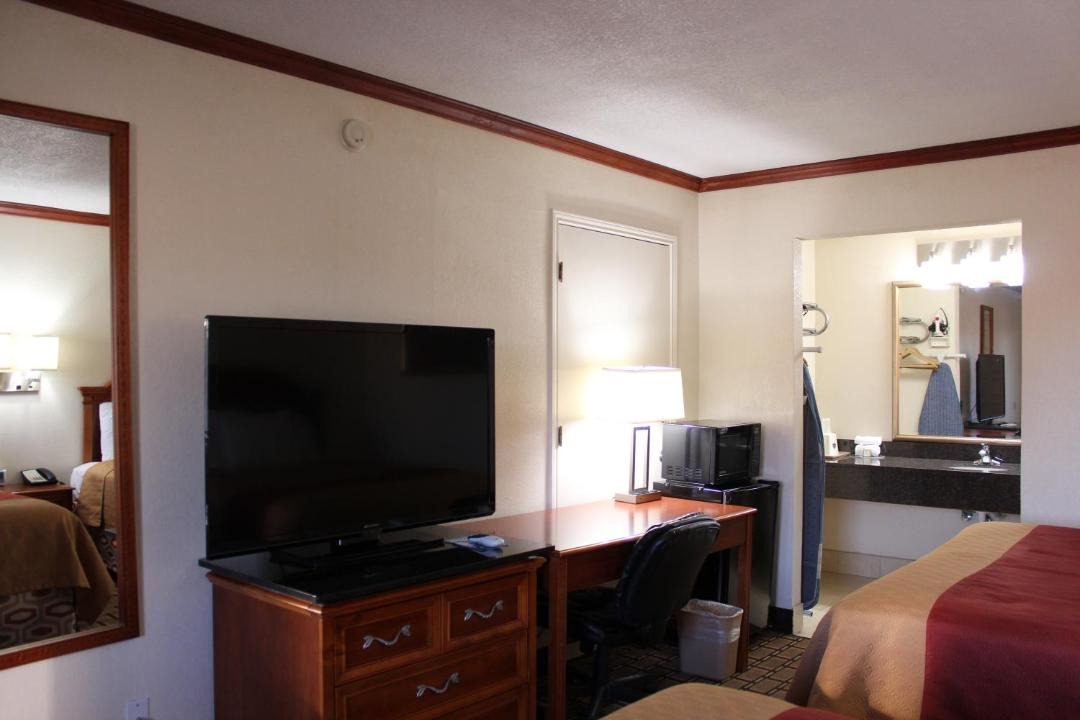 Photo of Livingroom in Sanger