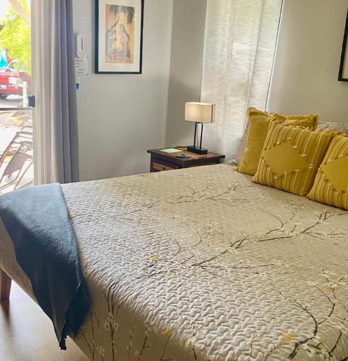 Photo of Others in Kahaluu Bay