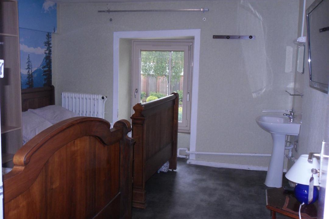 Photo of Others in Chalus