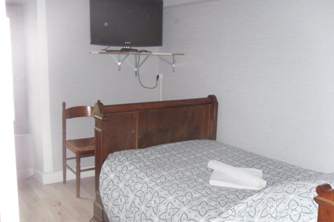 Photo of Others in Chalus