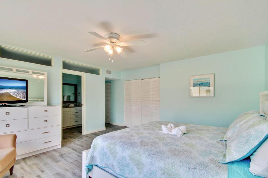 Photo of Bedroom in Sunset Beach