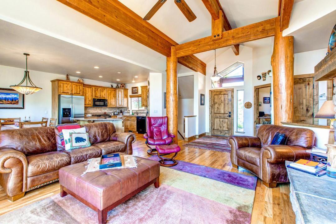 Photo of Livingroom in Pinebrook