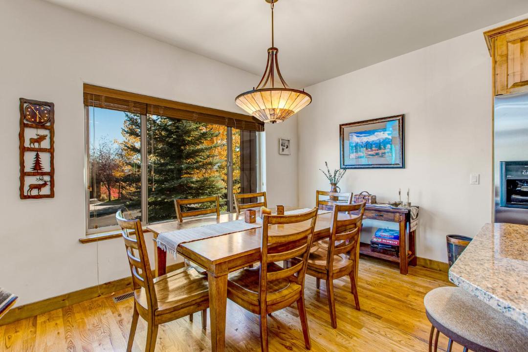Photo of Livingroom in Pinebrook