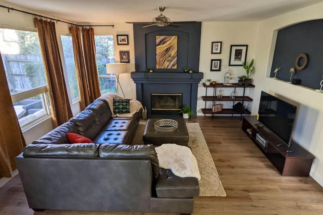 Photo of Livingroom in Roseville