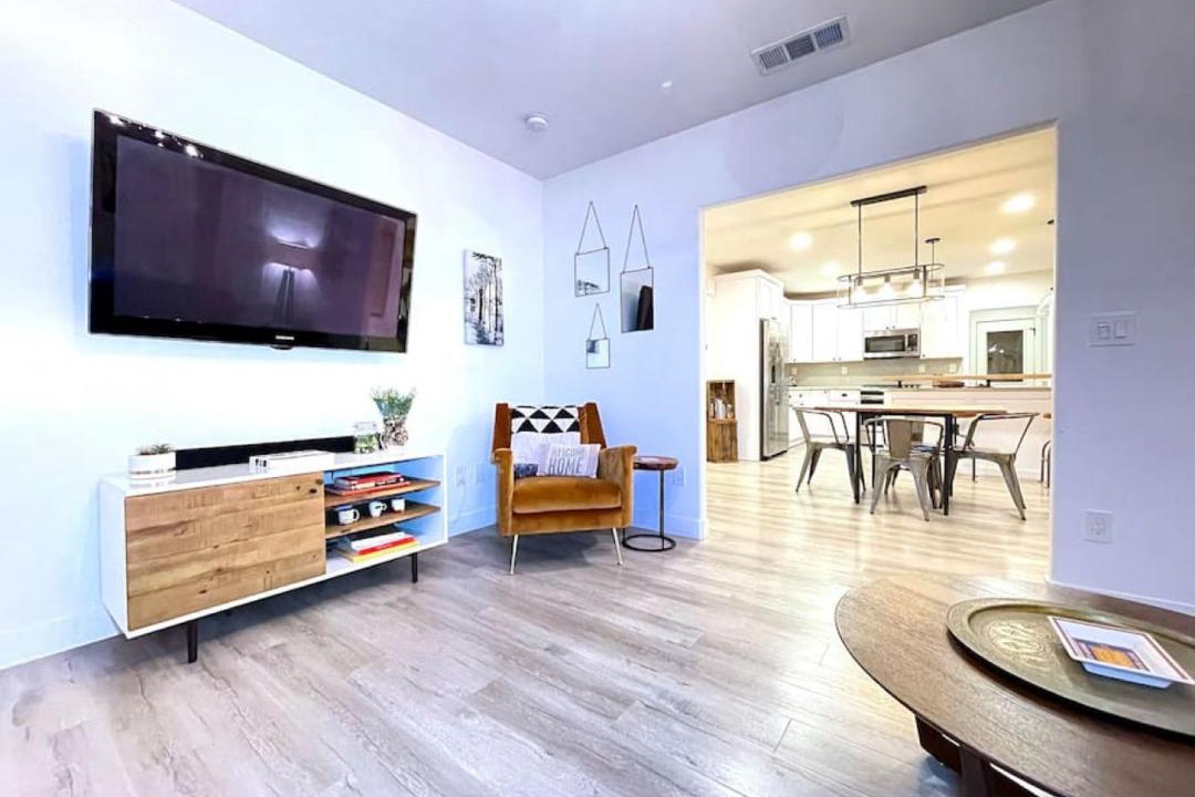 Photo of Livingroom in Central Sacramento
