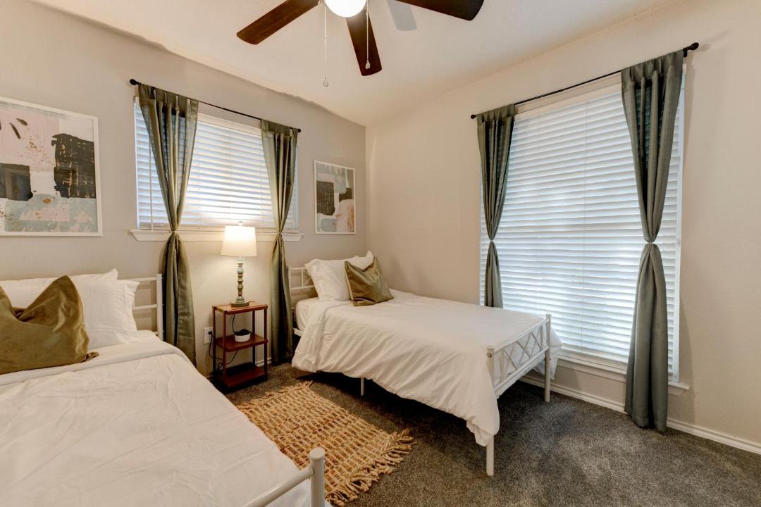Photo of Bedroom in McNeil