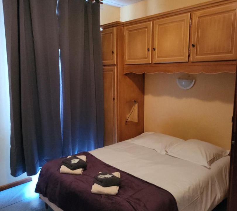 Photo of Bedroom in Bourg-de-Thizy