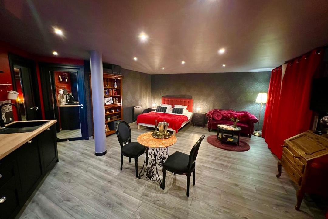 Photo of Livingroom in Calais City Center