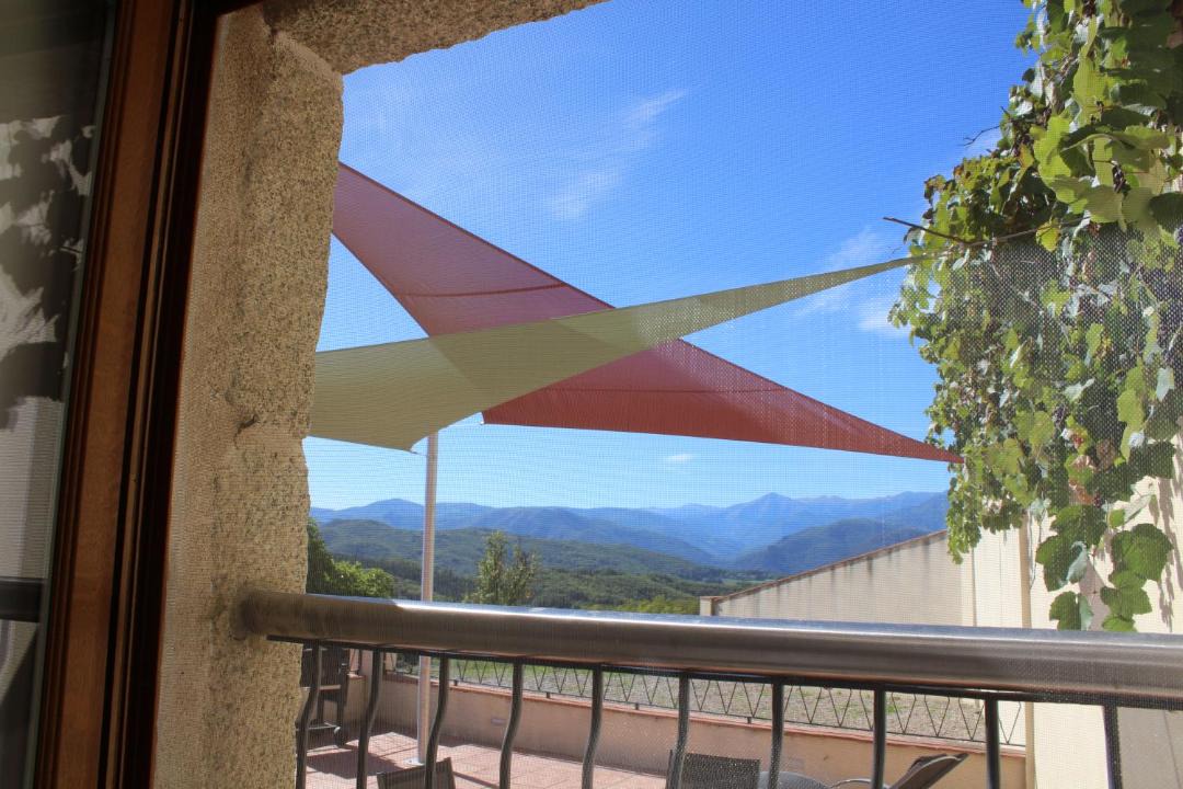 Photo of Patio Balcony in Saint-Laurent-de-Cerdans