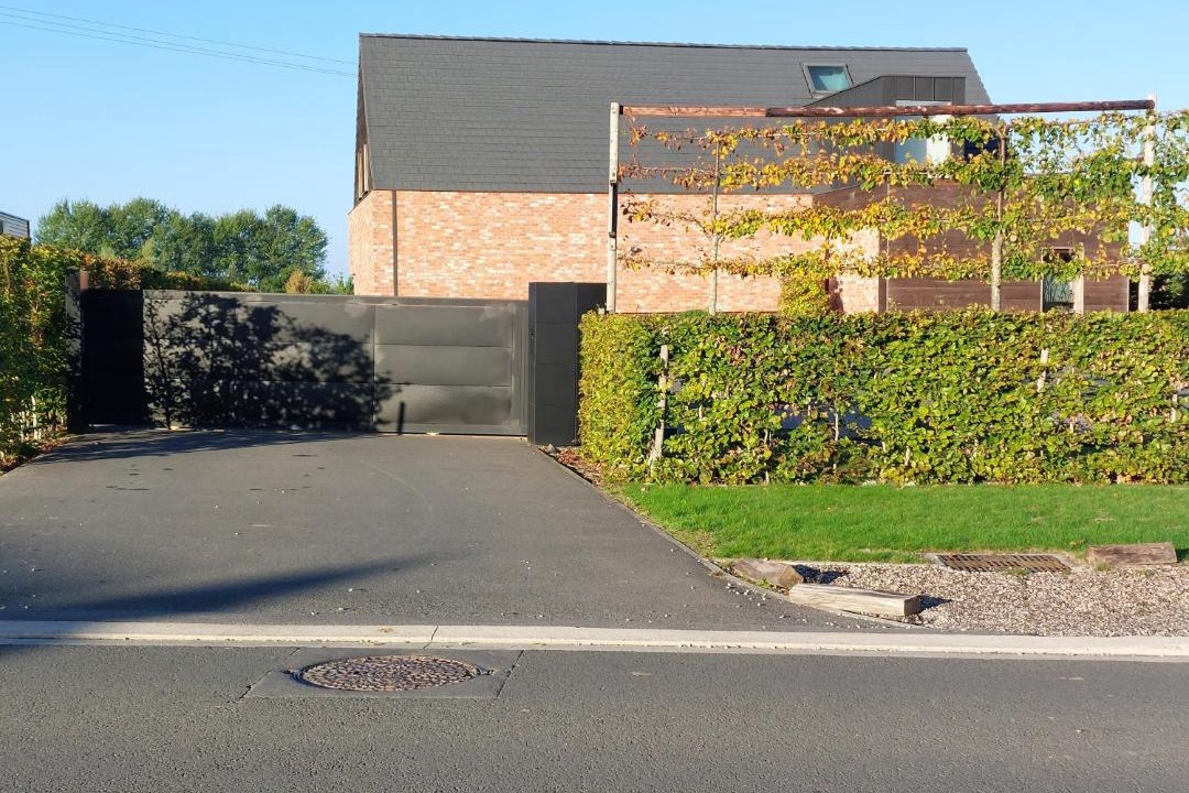 Photo of Others in Sameon