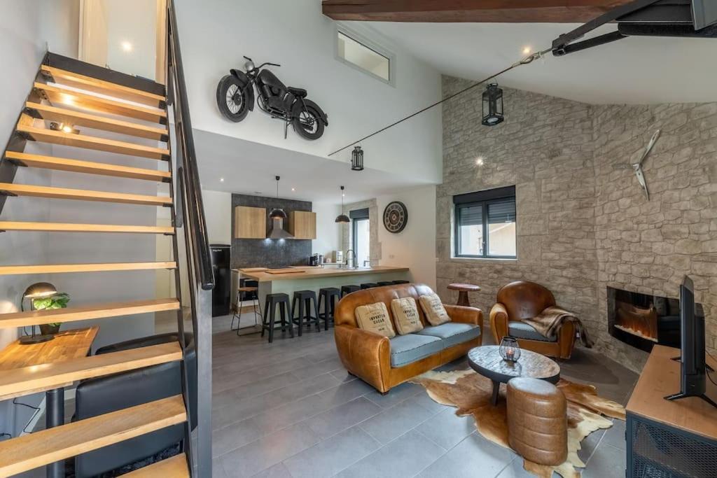 Photo of Livingroom in Rives