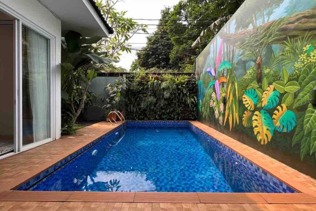 Photo of Outdoor in Depok