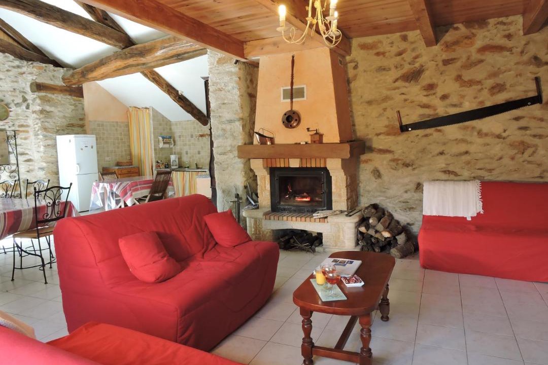 Photo of Livingroom in Montredon-Labessonnie