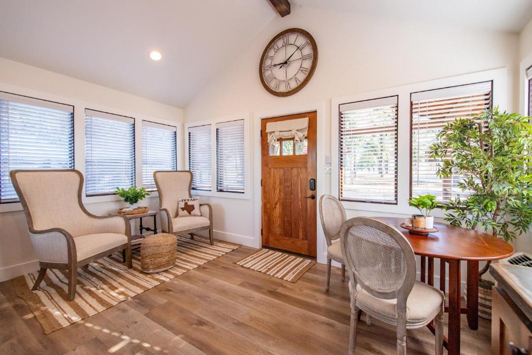 Photo of Livingroom in Elm Mott